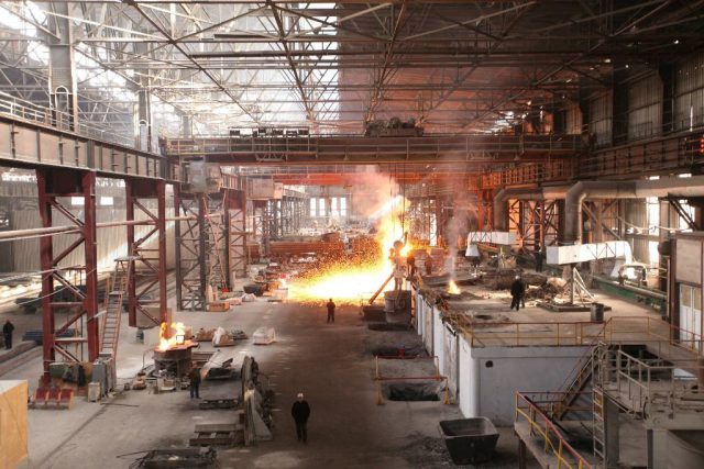 Пять человек пострадали в результате взрыва на металлургическом заводе в Рустави