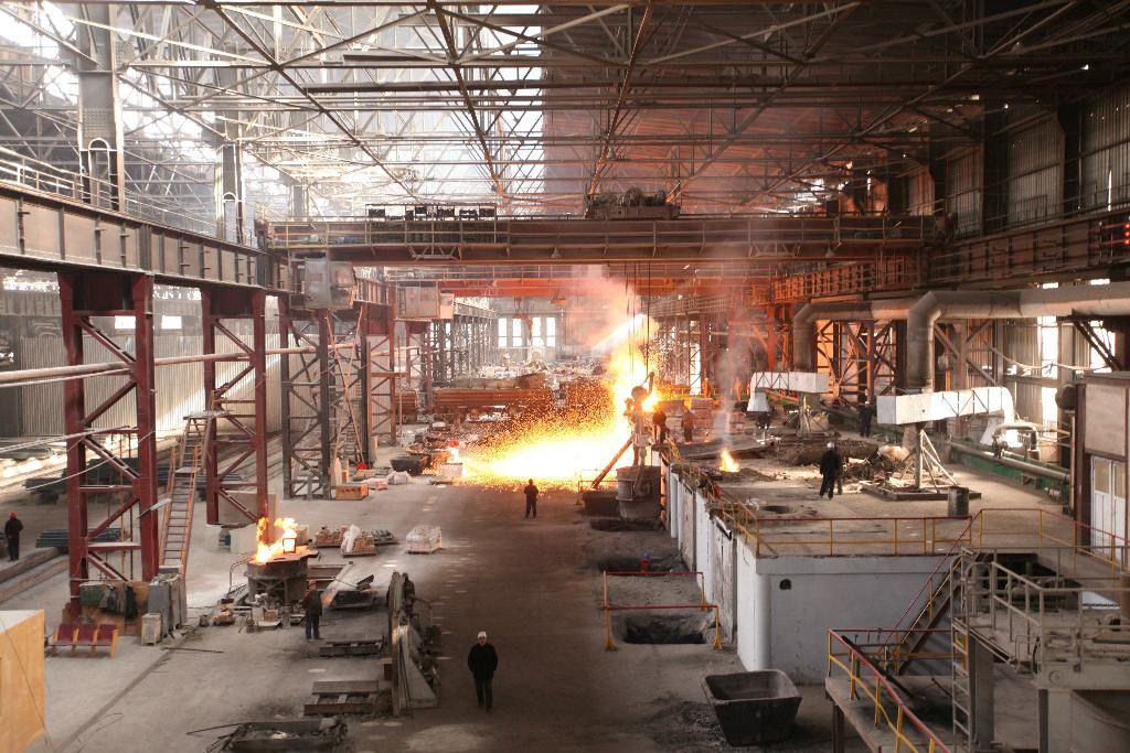 Пять человек пострадали в результате взрыва на металлургическом заводе в Рустави