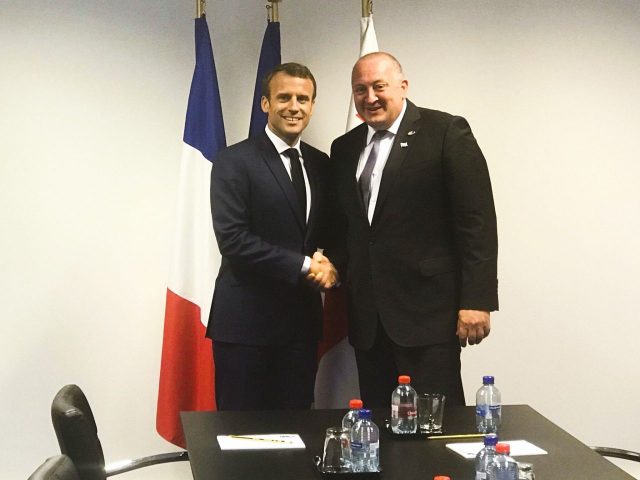 Президент Грузии встретился с Эмманюэлем Макроном