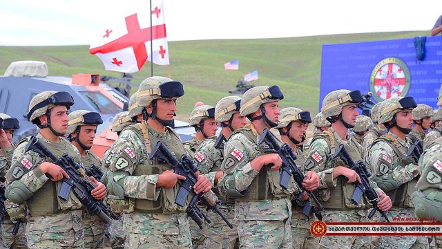 В Грузии завершились многонациональные военные учения «Достойный партнер-2018».