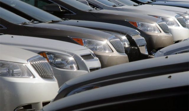 Мэрия Тбилиси избавляется от старых машин