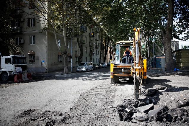 Мэр Тбилиси: подземные коммуникации нужно проводить качественно
