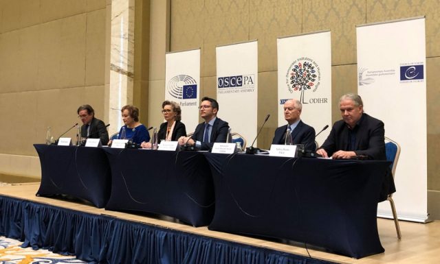 Международные наблюдатели уличили «Грузинскую мечту» в подкупе избирателей