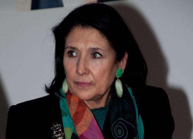 Президент Грузии по случаю предстоящего Дня независимости помиловала осужденных