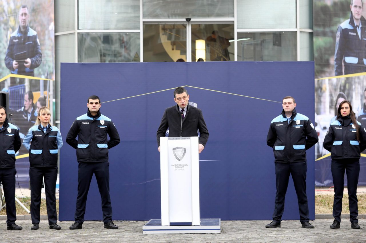 В Тбилиси с сегодняшнего начали нести службу офицеры правопорядка