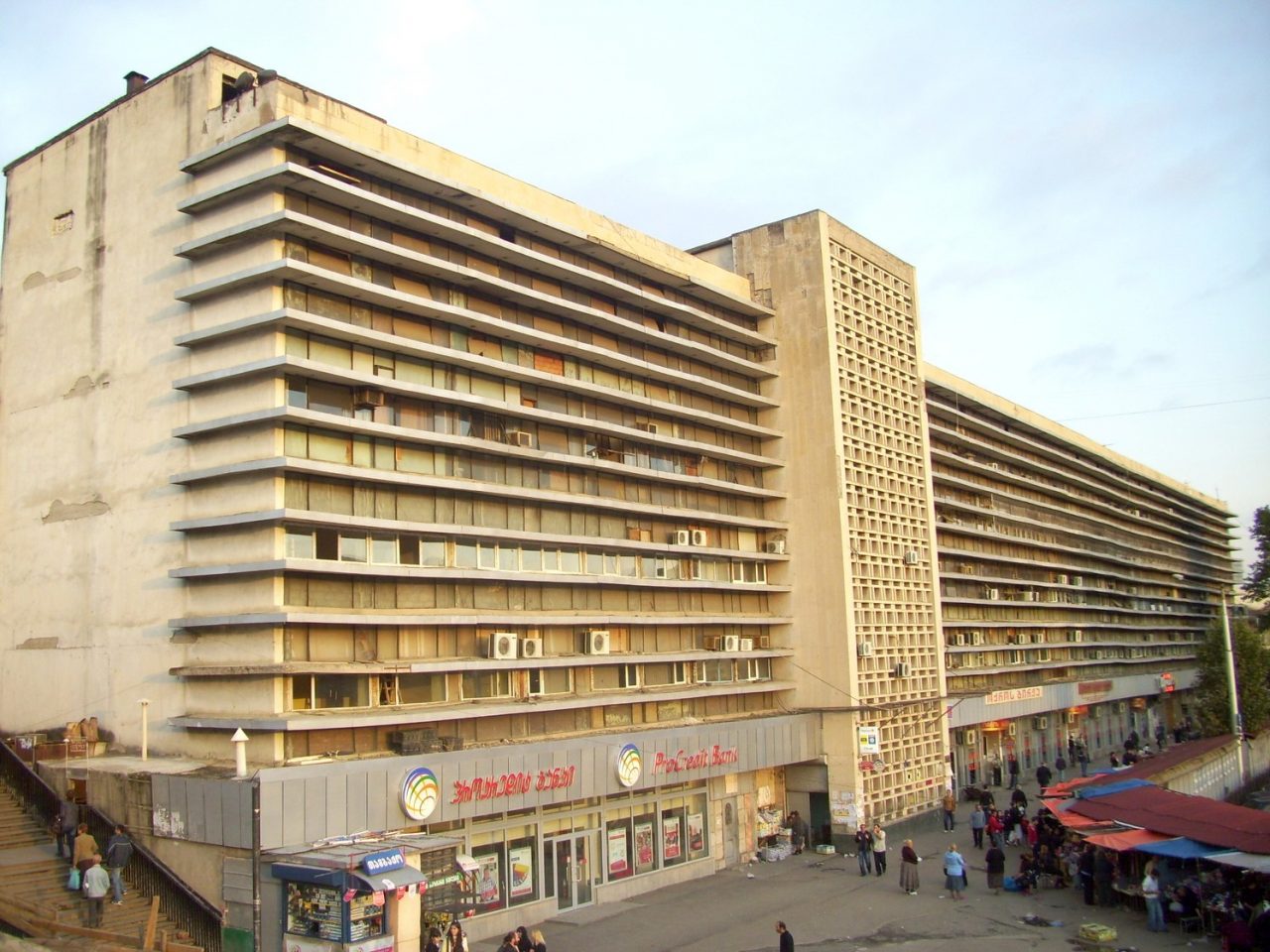 Один из выходов со станции "Вокзальная площадь - 3" будет закрыт на ремонт