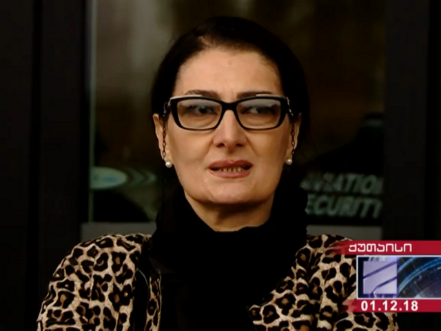 Полиции задержала четверых человек по обвинению в нападении на публициста Тако Чарквиани и ее супруга