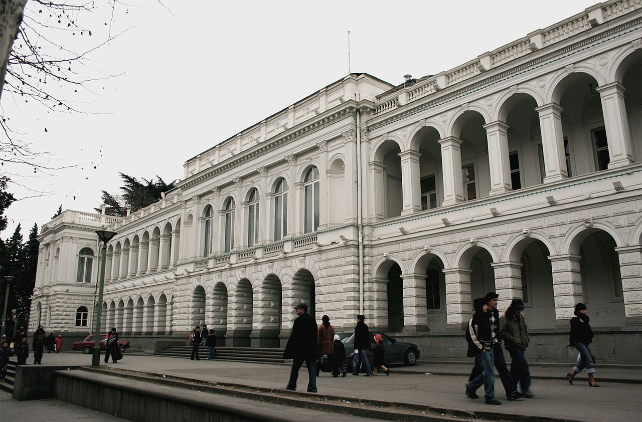 Завершен второй этап ремонтно-реставрационных работ «Дворца молодежи»