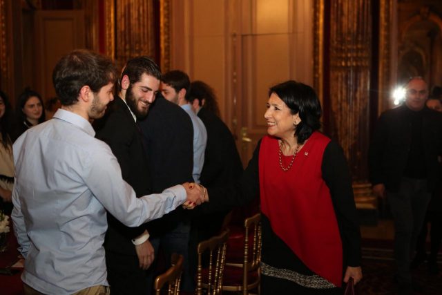 Саломе Зурабишвили встретилась с представителями грузинской диаспоры во Франции