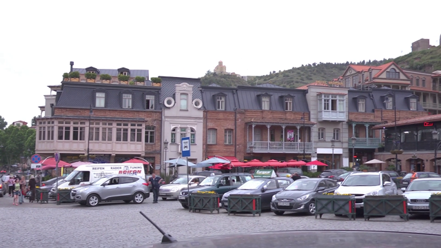 В Тбилиси размер штрафов за нарушение правил парковки возросли в несколько раз