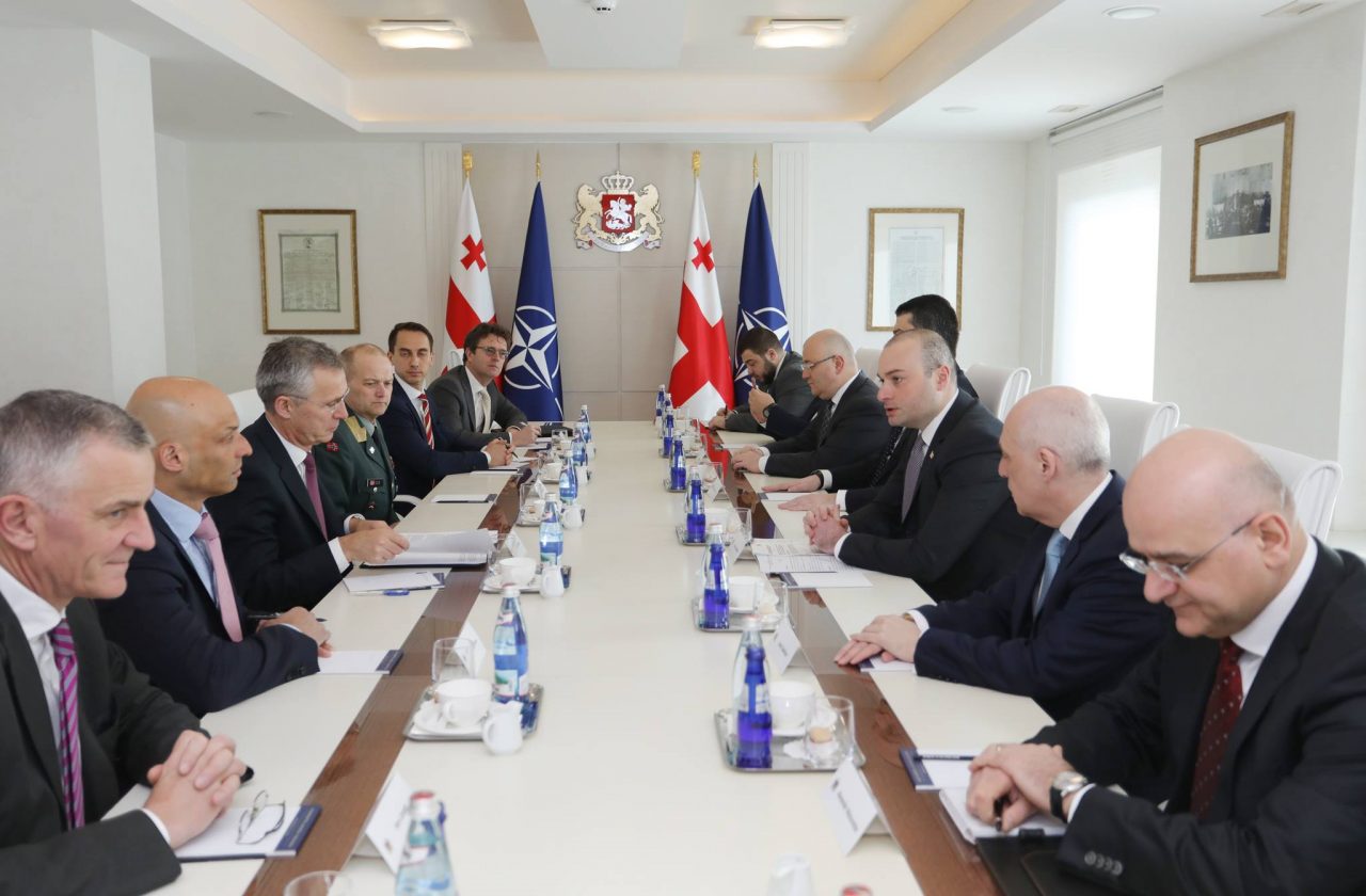 Генеральный секретарь НАТО провел переговоры с премьер-министром Грузии