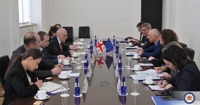 Министр иностранных дел Грузии обсудил визовую либерализацию с Саймоном Мордю