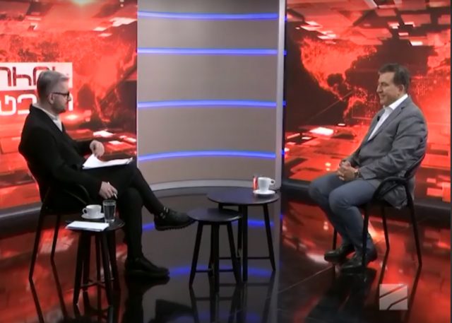 Саакашвили в шутку вернулся в Грузию и дал интервью из тбилисской студии «Рустави-2»