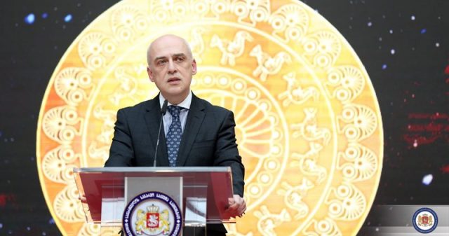 Давид Залкалиани: Соглашение о работе граждан Грузии на законных основаниях во Франции достигнута