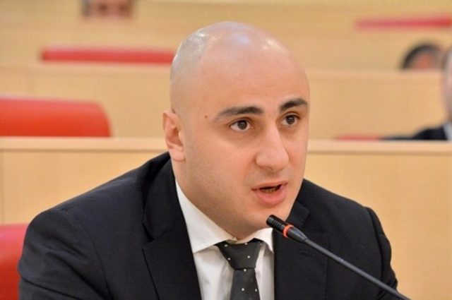 Ника Мелия обвиняется в организации группового насилия в ходе акции протеста 20 июня