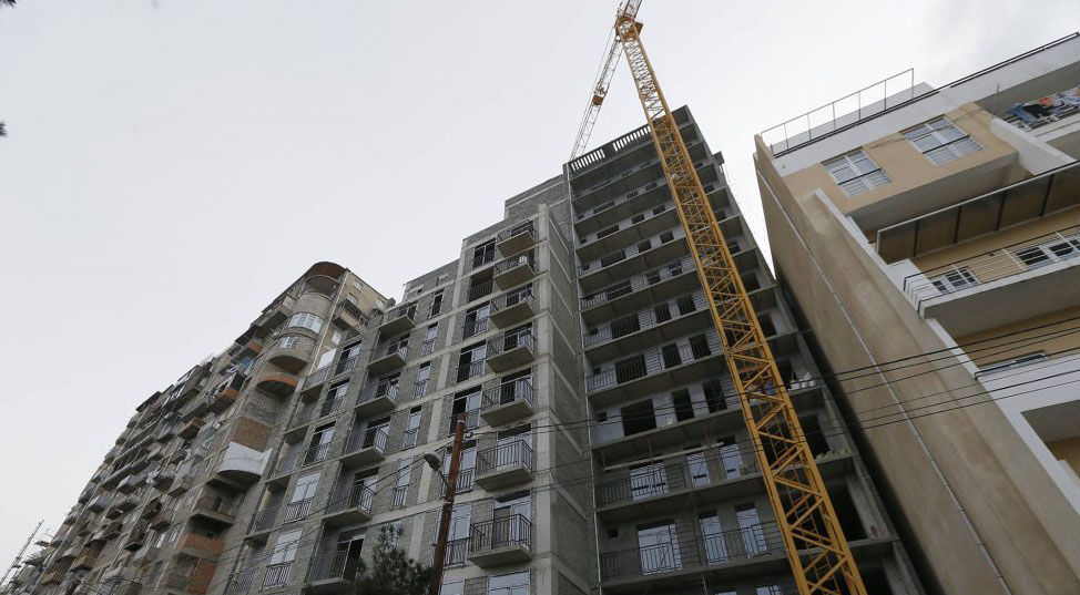 В Тбилиси в июне 2023 года продано 3 940 квартир