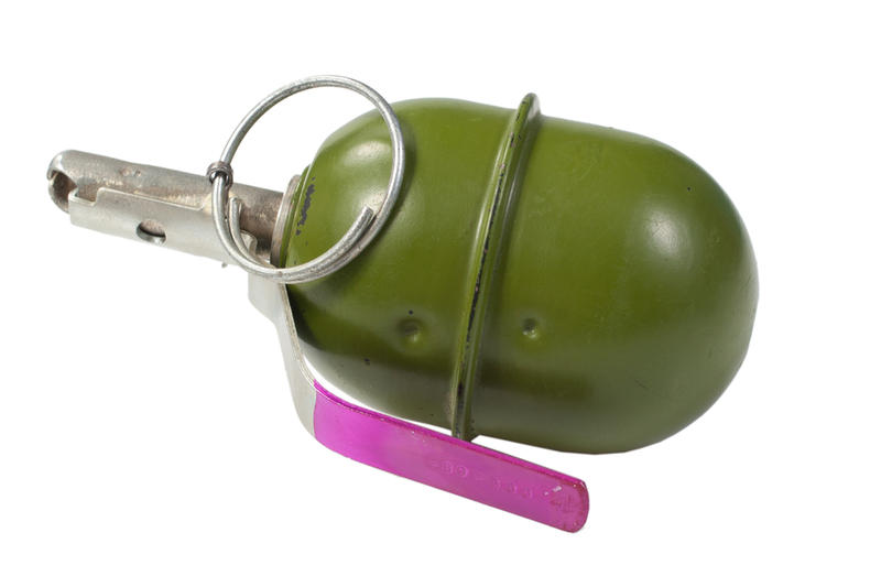 В Тбилиси мужчина бросил гранату в жилой дом