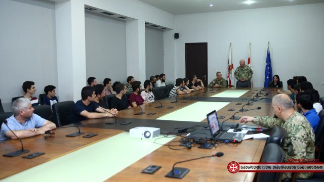 В Министерстве обороны Грузии начался прием в активный резерв