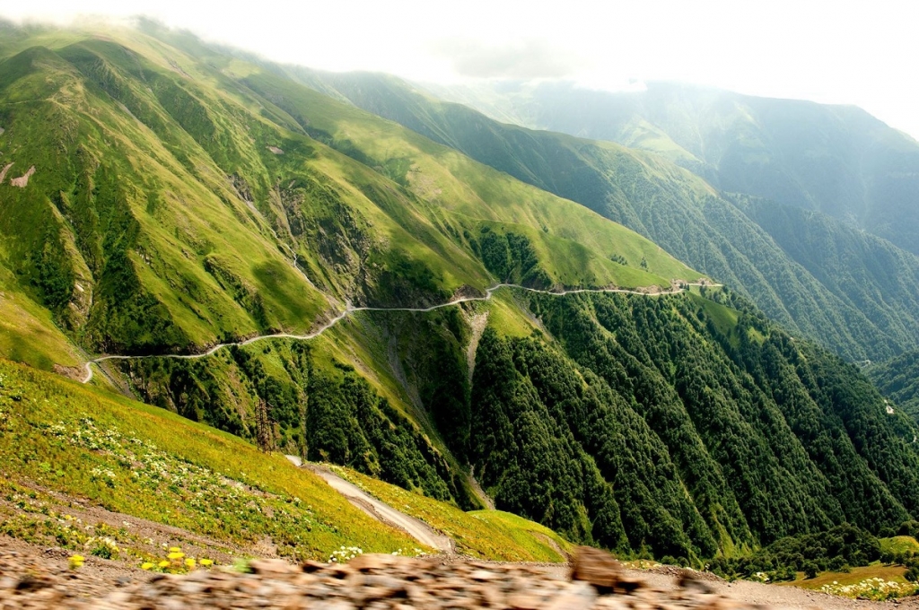 В ДТП в Тушети на перевале Пшавели-Абано-Омало погибли пять человек