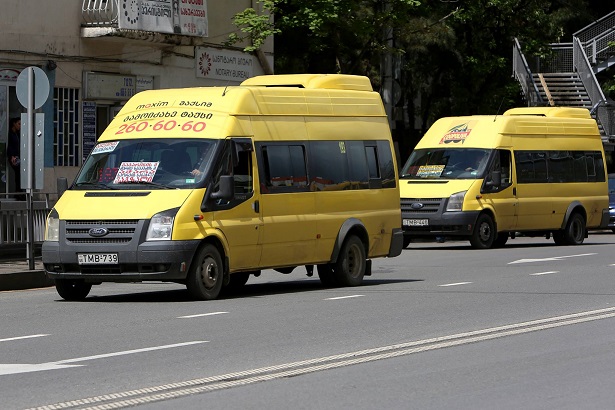 Мэрия Тбилиси решила внедрить единую систему оплаты в общественном транспорте