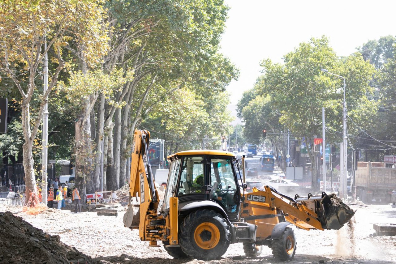В Тбилиси ремонт проспекта Чавчавадзе завершится к концу года
