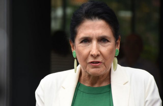 Прокуратура Грузии начала расследование в связи с помилованием заключенных президентом