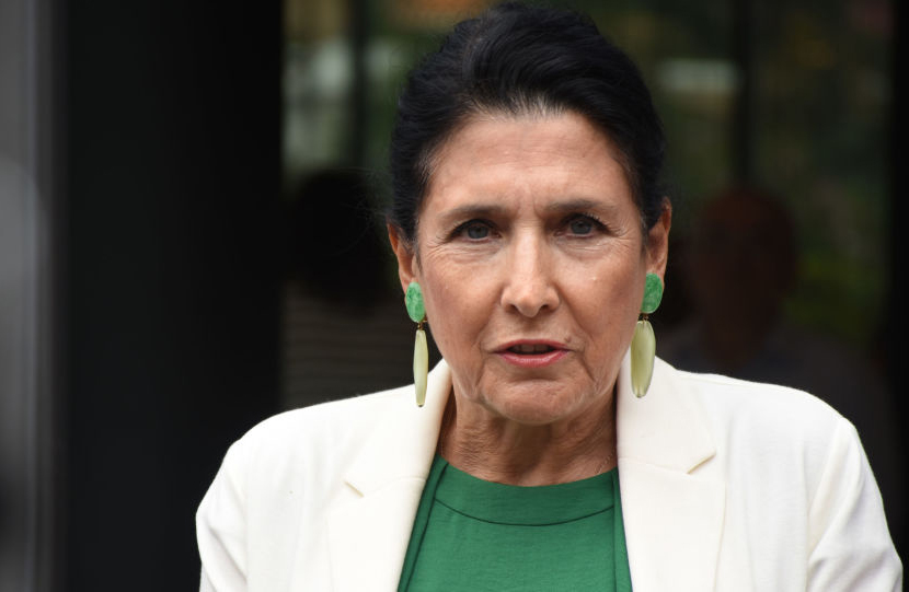 Прокуратура Грузии начала расследование в связи с помилованием заключенных президентом