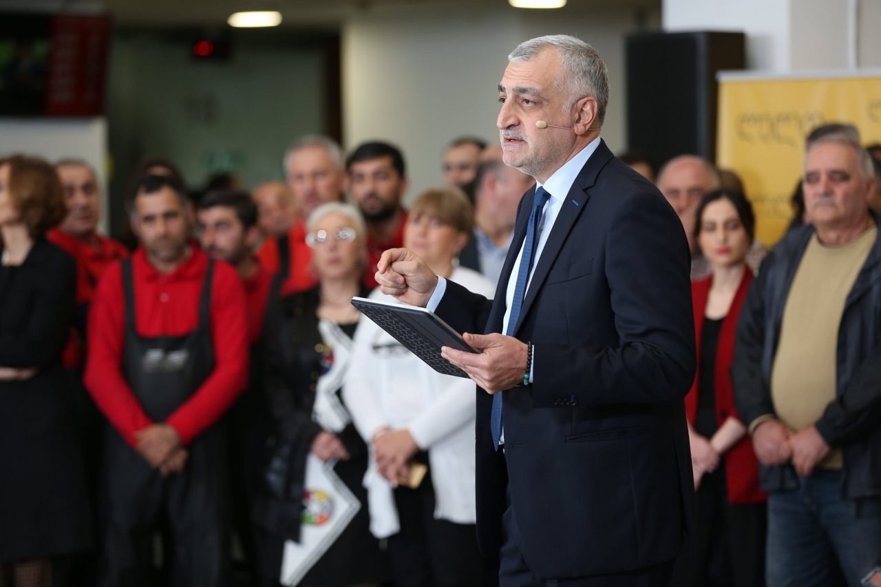 Мамука Хазарадзе анонсировал создание партии «третьей силы»