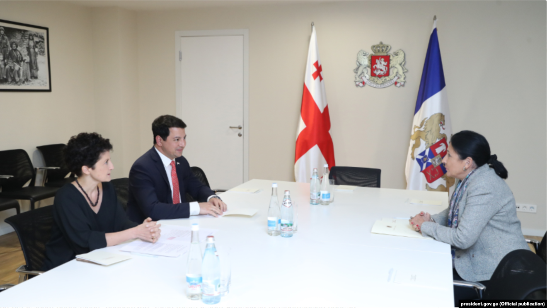 Саломе Зурабишвили разработала правила помилования осужденных