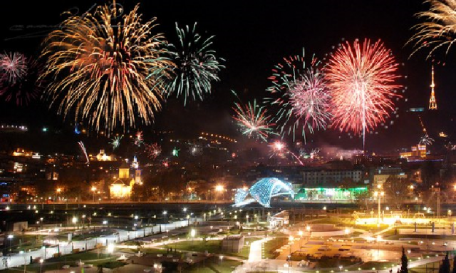 В Новогоднюю ночь общественный транспорт в Тбилиси будет работать бесплатно