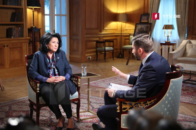 Президент Грузии: было бы лучше, если бы мы сами решали, а не подключали во все иностранцев