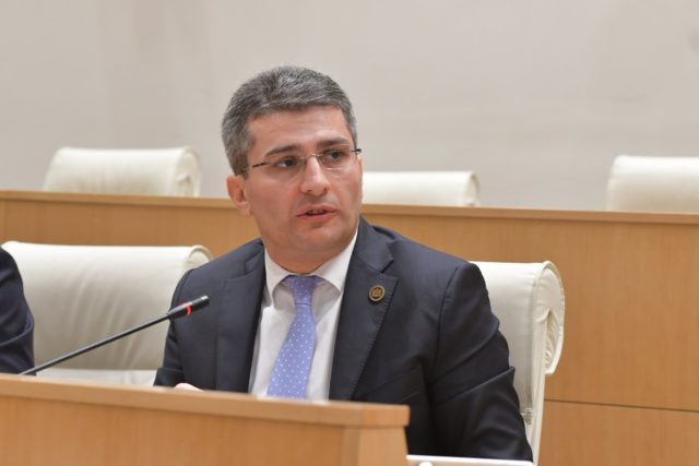 «Грузинская мечта» намеревается внести в конституцию Грузии новые поправки