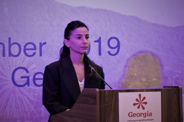 В Грузии жить и работать дистанционно хотят 800 иностранцев