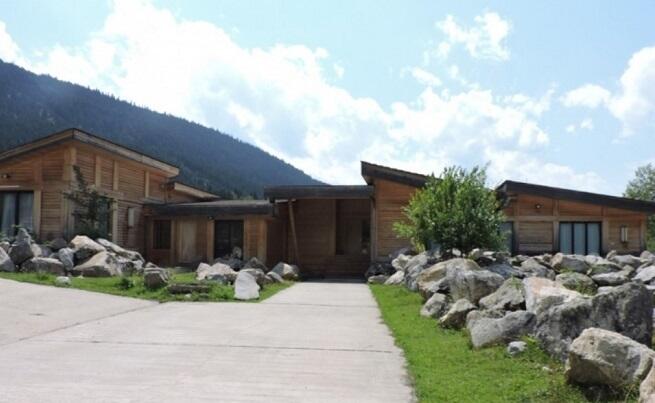 Бывшая резиденция Михаила Саакашвили была продана с аукциона за 7,5 млн лари