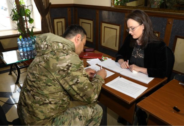 В Тбилиси военных ждут льготные квартиры