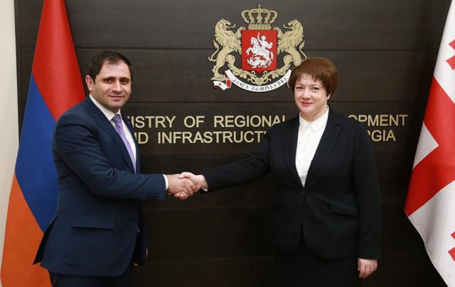 Визит министра территориального управления и инфраструктур Армении в Грузию