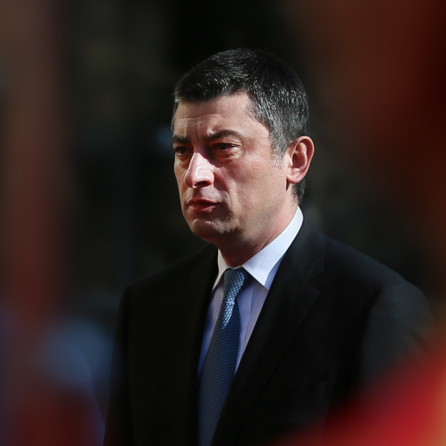 В Грузии вводятся всеобщий карантин и комендантский час