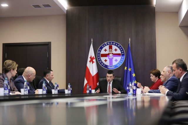 Совбез Грузии не стал вводить чрезвычайное положение