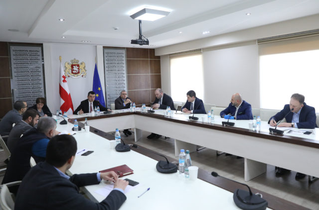 Премьер-министр Грузии встретился с представителями крупного бизнеса