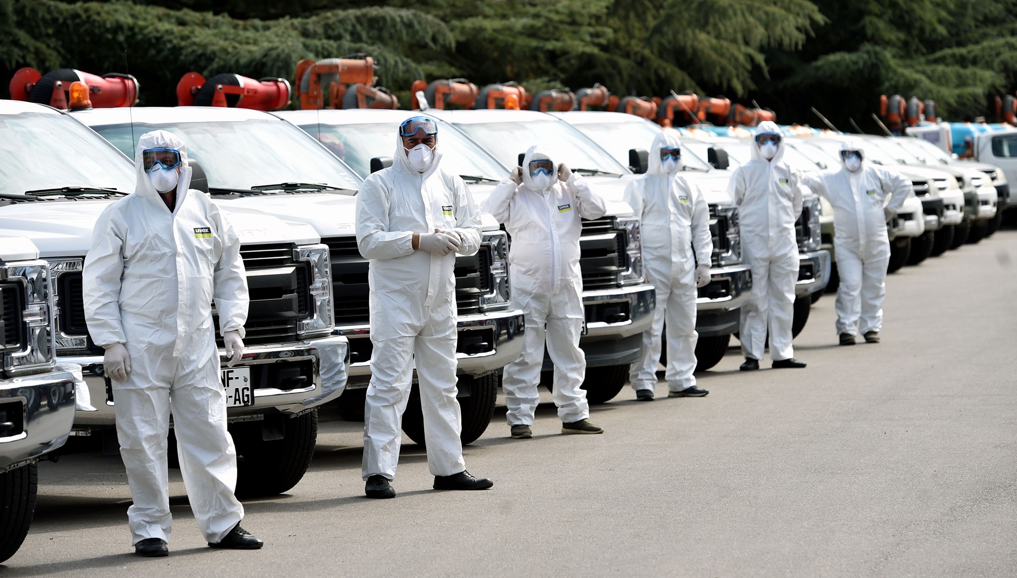 В Тбилиси провели дезинфекцию улиц от коронавируса