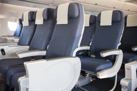 Грузия временно приостанавливает авиасообщение со всеми странами