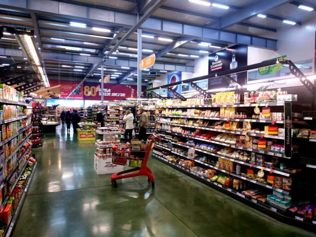 В торговых сетях Грузии проблем с запасами продуктов нет