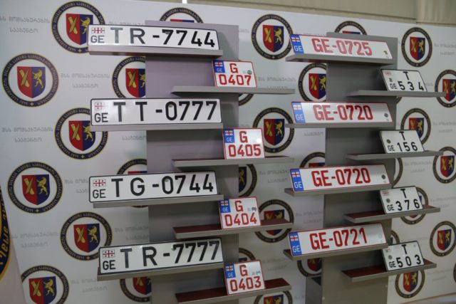 В Грузии растаможка автомобилей перенесена до 1 сентября 2020 года