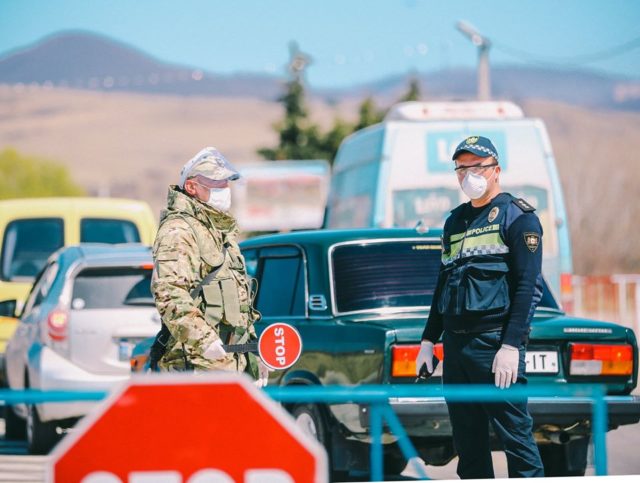 С 29 апреля 2020 года вновь закрываются Тбилиси, Рустави, Кутаиси и Батуми