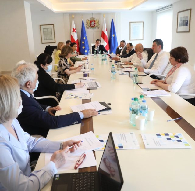 В Грузии оставшиеся без работы граждане смогут отсрочить свои кредиты до сентября 2020 года