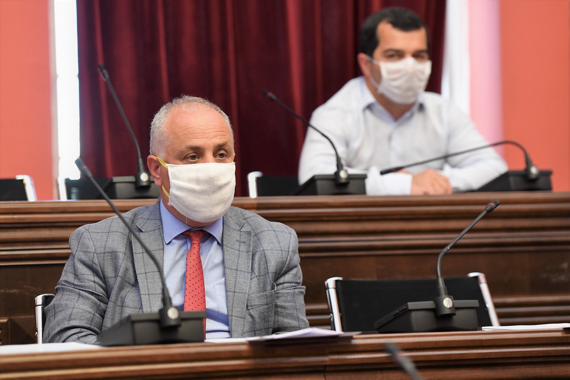 В Грузии размер штрафа за нарушение правил ношения медицинской маски решили уменьшить