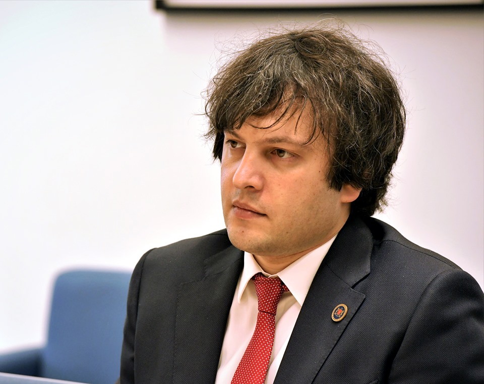 «Грузинская мечта» обвинила „национальное движение“в даче взяток американцам