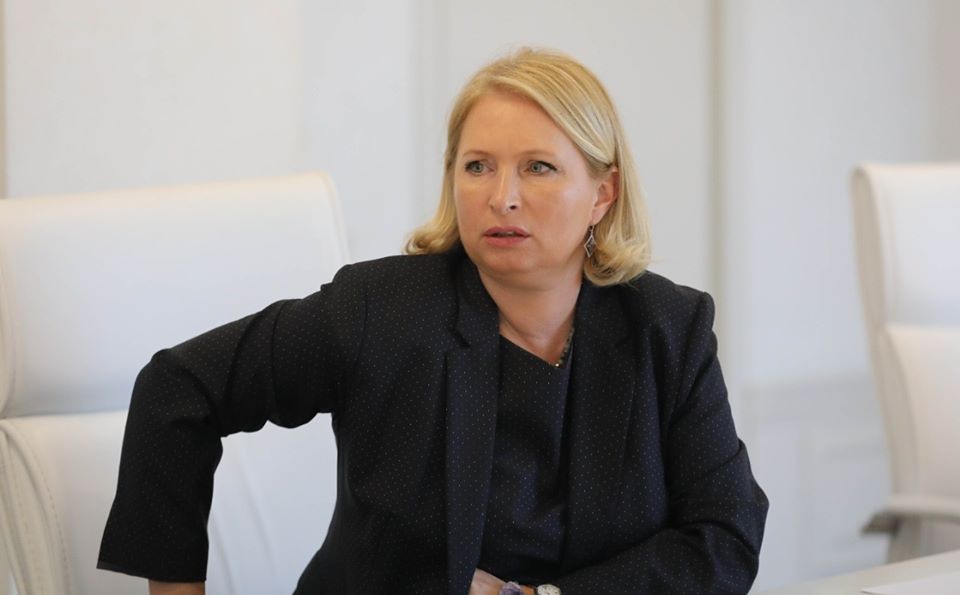 Министр экономики Грузии призвала покупать билеты только на официально подтвержденные авиарейсы