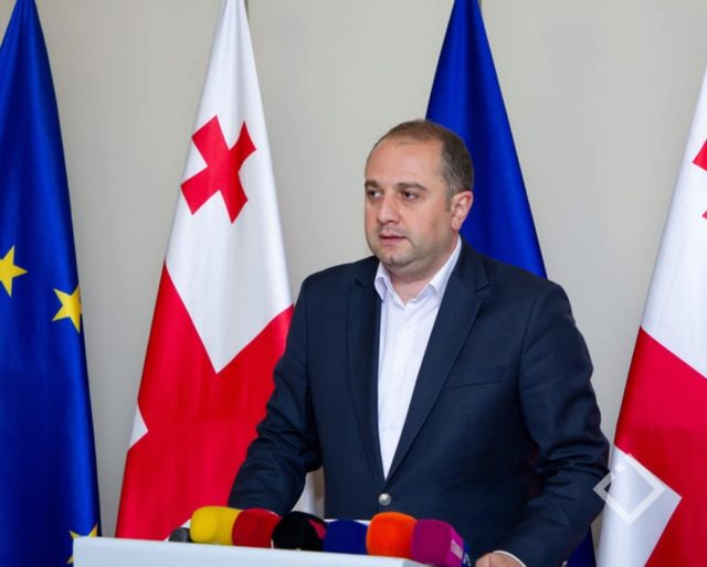 Власти Грузии сообщили о возобновлении о возобновлении международного авиасообщения