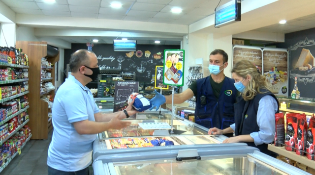 В магазинах Грузии неправильно хранили курятину